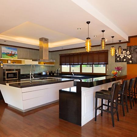 Extraordinary Courtyard 6Br Pool Villa Sri Suri, Naiharn Rawai Bagian luar foto