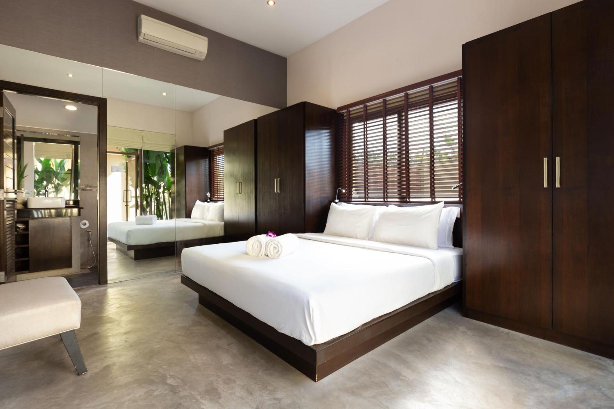Extraordinary Courtyard 6Br Pool Villa Sri Suri, Naiharn Rawai Bagian luar foto