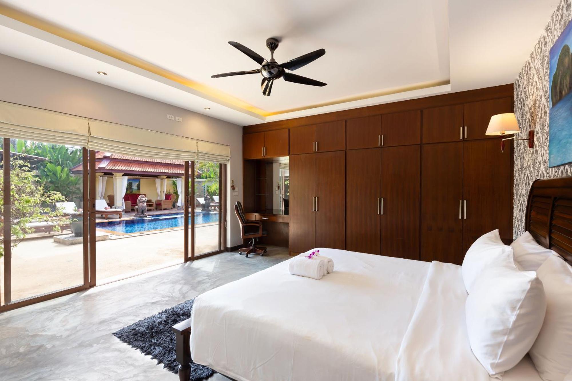 Extraordinary Courtyard 6Br Pool Villa Sri Suri, Naiharn Rawai Bagian luar foto