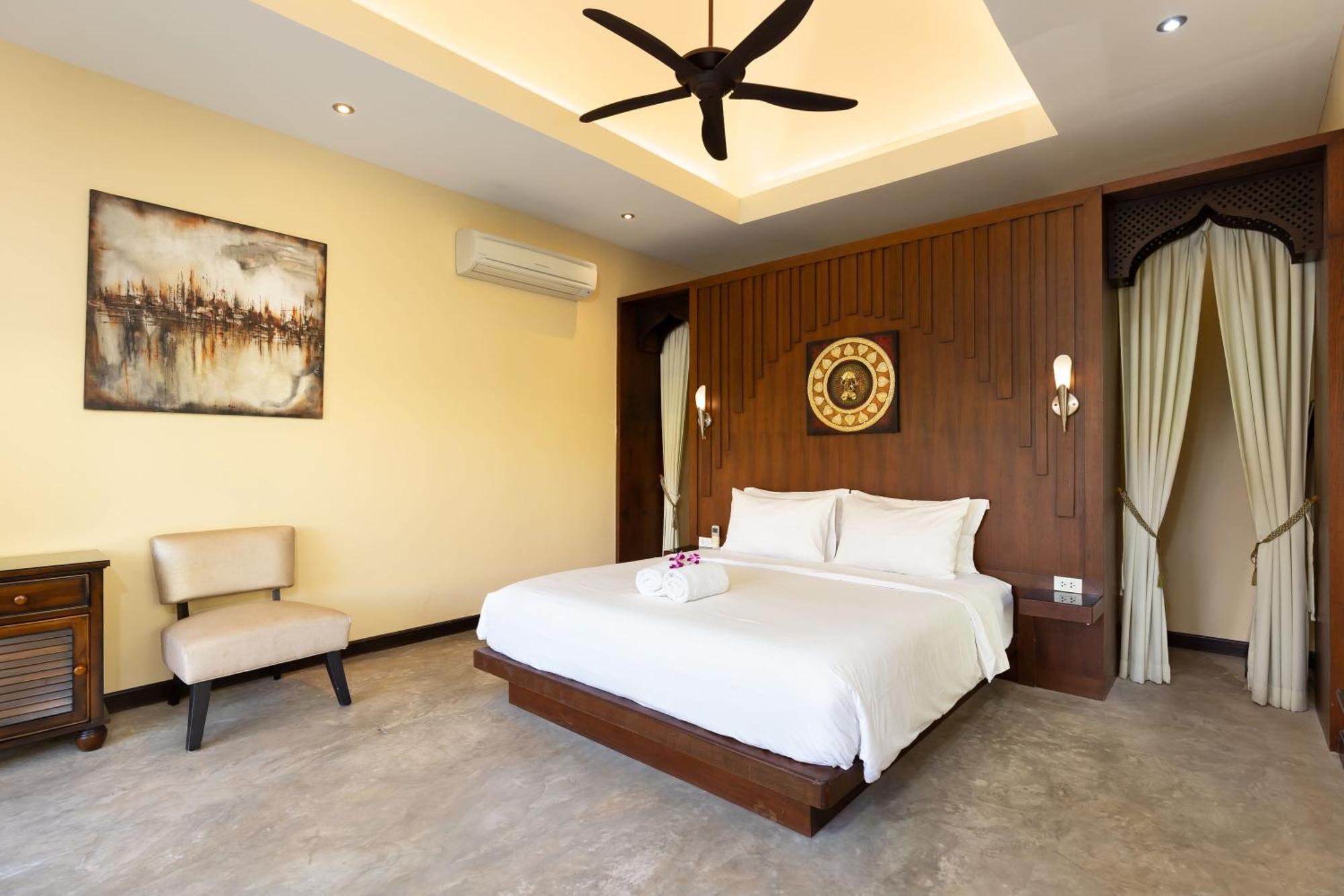 Extraordinary Courtyard 6Br Pool Villa Sri Suri, Naiharn Rawai Bagian luar foto